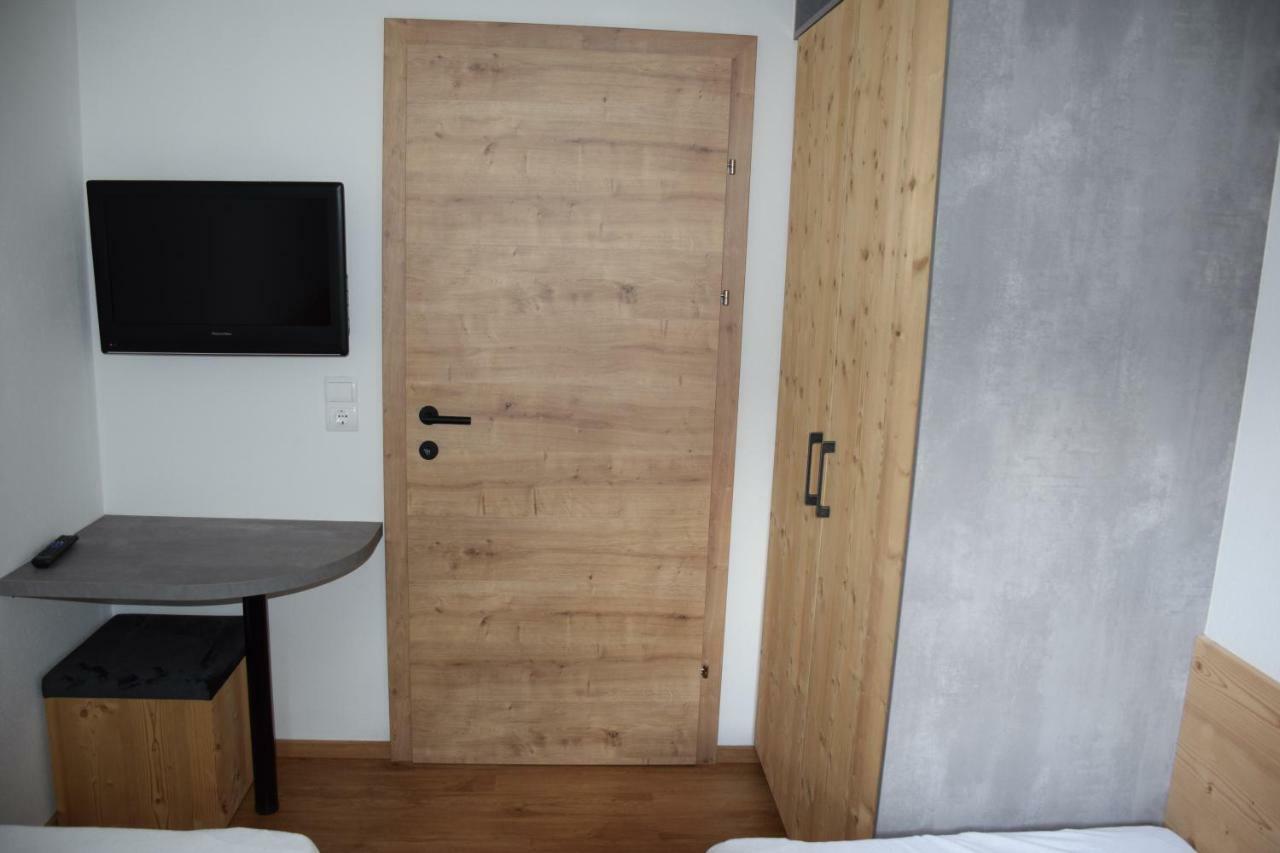 Haus Stefan Apartment นอยชติฟ อิม ชตูไปทัล ภายนอก รูปภาพ